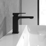 Casa si Gradina - Sanitare - Lavoar baie si accesorii - Baterii sanitare - Baterie lavoar Villeroy & Boch, Architectura Square, fara ventil, negru mat - Infinity.ro