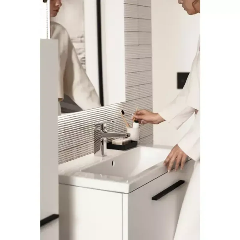 Casa si Gradina - Sanitare - Lavoar baie si accesorii - Lavoare si piedestale - Lavoar suspendat Ideal Standard i.life S alb lucios 81 cm - Infinity.ro