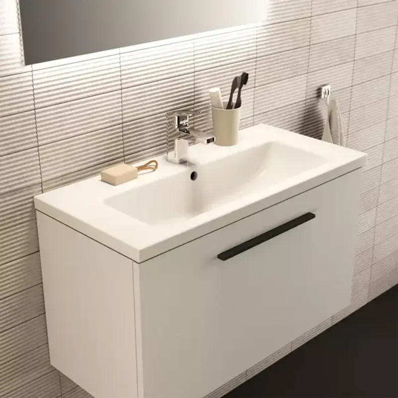 Casa si Gradina - Sanitare - Lavoar baie si accesorii - Lavoare si piedestale - Lavoar suspendat Ideal Standard i.life S alb lucios 81 cm - Infinity.ro