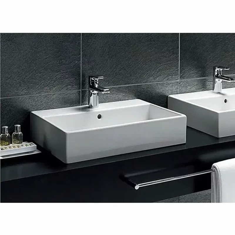 Casa si Gradina - Sanitare - Lavoar baie si accesorii - Lavoare si piedestale - Lavoar pe blat Ideal Standard Strada 71x42 cm - Infinity.ro