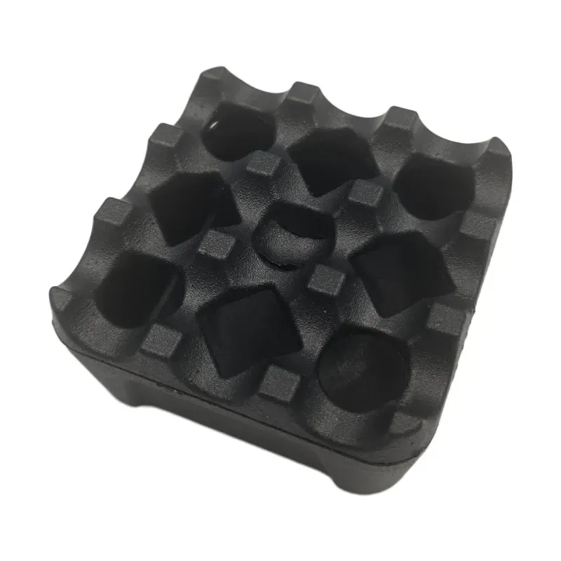 Casa si Gradina - Decoratiuni - Obiecte decorative - Scrumiere - Scrumiera metalica patrata, 7xh3.5 cm, EHA - Negru - Infinity.ro