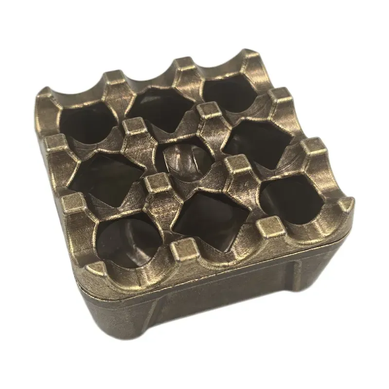 Casa si Gradina - Decoratiuni - Obiecte decorative - Scrumiere - Scrumiera metalica patrata, 7xh3.5 cm, EHA - Auriu - Infinity.ro