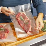 Electronice si Electrocasnice - Electrocasnice bucatarie - Mixere, tocatoare & roboti de bucatarie - Aparate de vidat - Rola Pungi de Vidat Gofrate MRG MJM, 28 x 300 cm, Pentru Aparat de Vidat - Infinity.ro