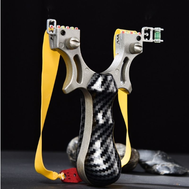 Sport si Outdoor - Camping - Accesorii camping si drumetii - Prastie profesionala metalica cu 3 zgarciuri, maner imitatie carbon, 12 cm - Infinity.ro