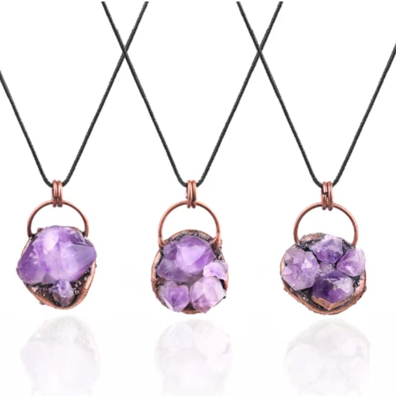 Fashion, accesorii si bijuterii - Femei - Bijuterii femei - Pandantive femei - 2026 | Pandantiv UNICAT din cristal natural de Ametist, piatra anului 2026 + metal antichizat cu cupru electrolitic, 99,99% pur - Infinity.ro