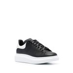 Fashion, accesorii si bijuterii - Barbati - Incaltaminte barbati - Sneakers si tenisi barbati - Pantofi Alexander McQueen Oversized Black White 42 EU Negru - Infinity.ro