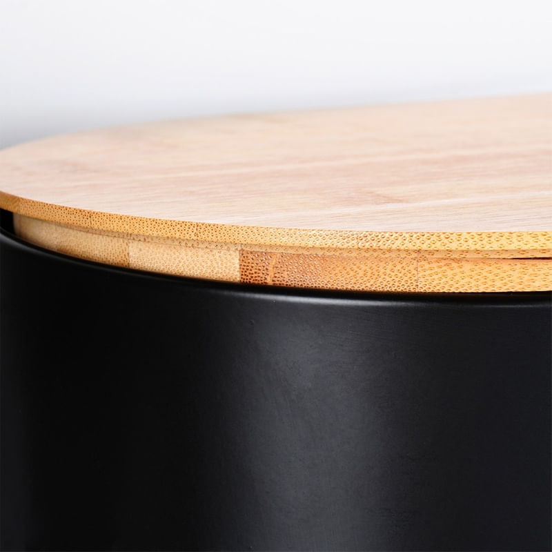 Casa si Gradina - Mobilier - Organizare si depozitare - Cutii depozitare - Cutia pentru paine din metal negru cu capac din lemn 34×18,5×15,5 cm - Infinity.ro