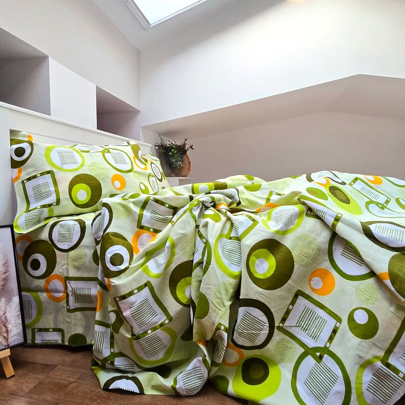 Casa si Gradina - Textile si covoare - Lenjerii de pat - Seturi de lenjerie - Lenjerie de pat 4 piese, 2 persoane, tesatura clasica neteda, 100% bumbac, decor geometric- 19 - Infinity.ro