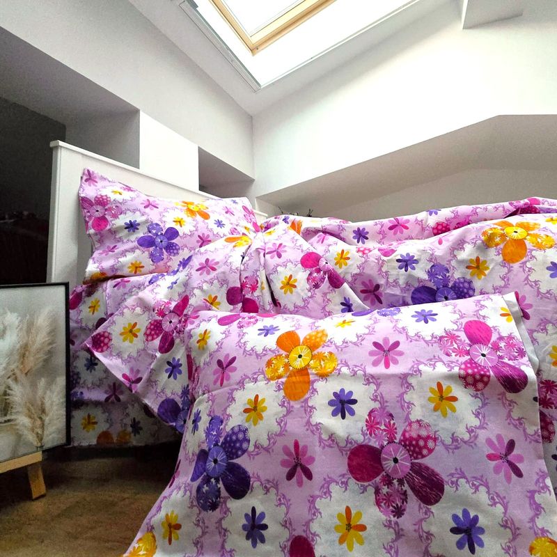 Casa si Gradina - Textile si covoare - Lenjerii de pat - Seturi de lenjerie - Lenjerie de pat 4 piese, 2 persoane, tesatura clasica neteda, 100% bumbac, decor floral - 21 - Infinity.ro