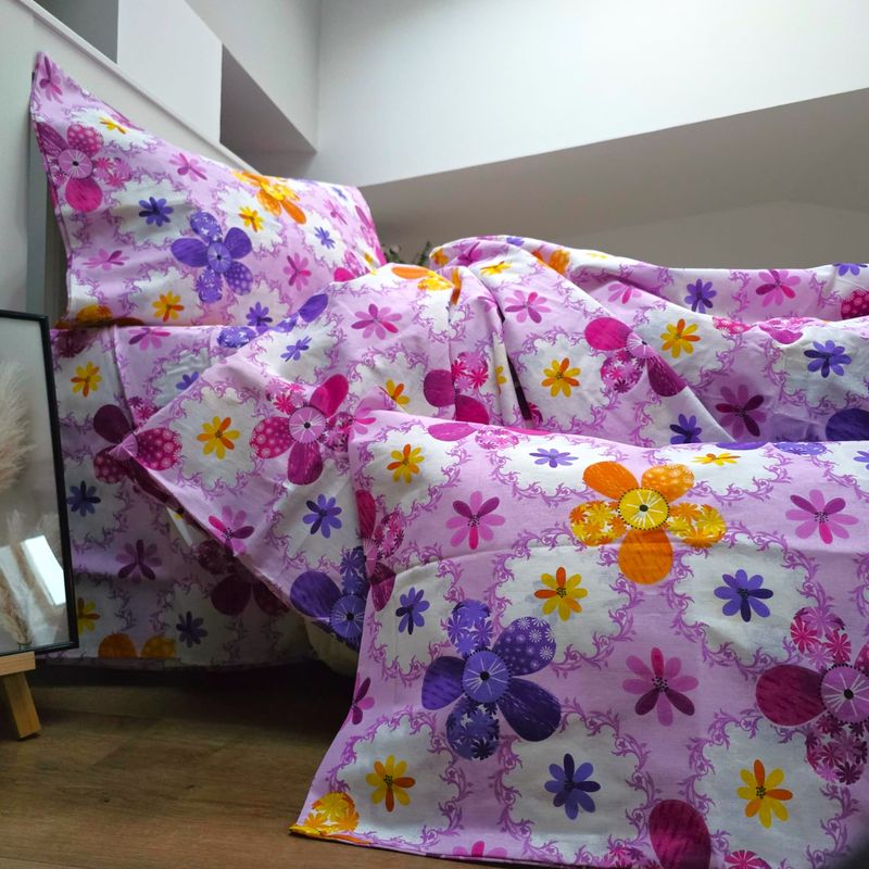 Casa si Gradina - Textile si covoare - Lenjerii de pat - Seturi de lenjerie - Lenjerie de pat 4 piese, 2 persoane, tesatura clasica neteda, 100% bumbac, decor floral - 21 - Infinity.ro