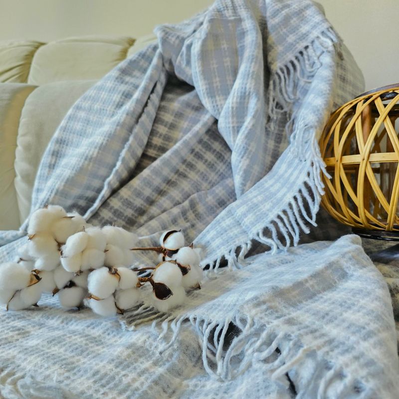 Casa si Gradina - Textile si covoare - Pături și cuverturi - Cuverturi - Patura Kotonia Home - Sarra pentru pat dublu, dimensiunea 180x230 cm, bleu cu ciucuri - Infinity.ro