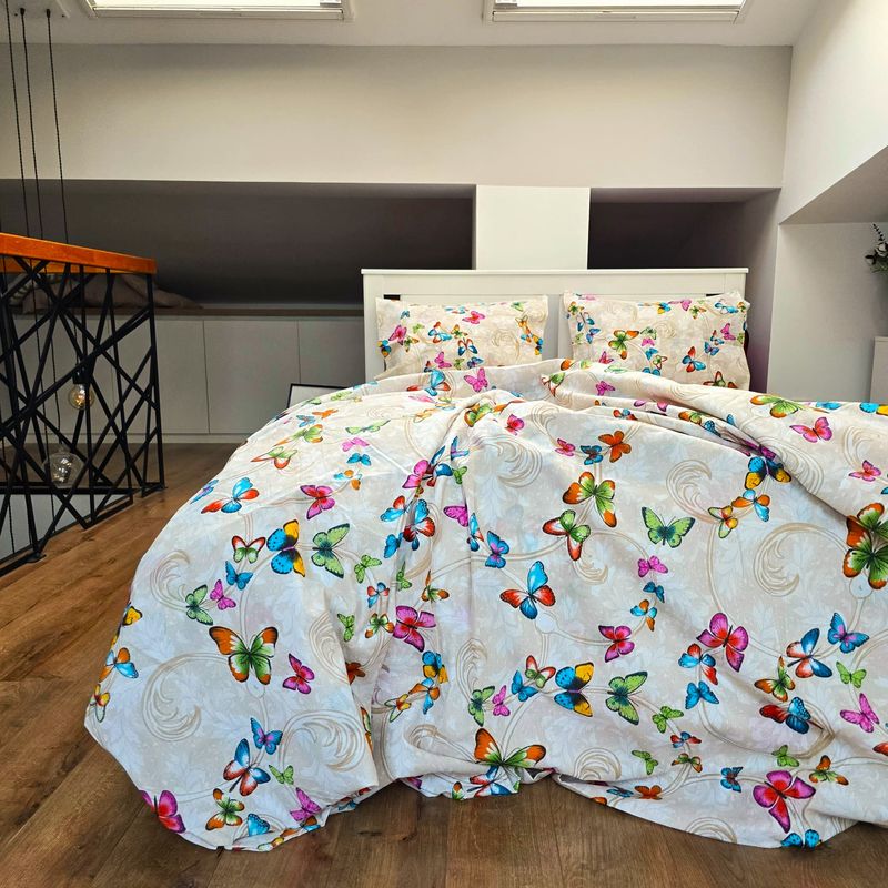 Casa si Gradina - Textile si covoare - Lenjerii de pat - Seturi de lenjerie - Lenjerie de pat 4 piese, 2 persoane, tesatura clasica neteda, 100% bumbac, decor fluturi - 11 - Infinity.ro