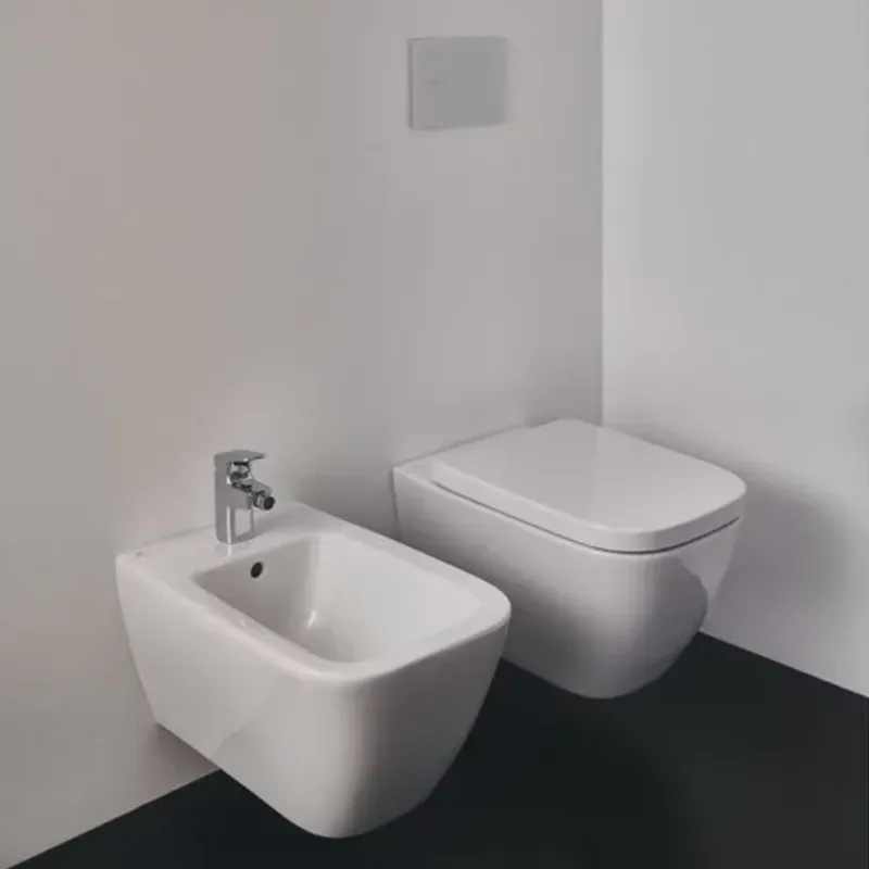 Casa si Gradina - Sanitare - Obiecte sanitare - Accesorii vase de toaleta - Capac WC softclose Ideal Standard I.life B alb - Infinity.ro