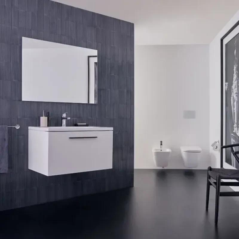 Casa si Gradina - Sanitare - Obiecte sanitare - Accesorii vase de toaleta - Capac WC softclose Ideal Standard I.life B alb - Infinity.ro