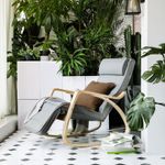 Casa si Gradina - Gradina si terasa - Balansoare si hamace - Balansoare - Scaun balansoar din lemn, suport picioare reglabil, maxim 150kg, 67x115x91cm, gri deschis - Infinity.ro