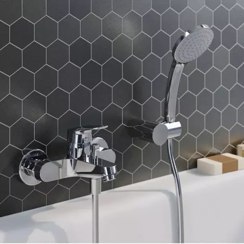 Casa si Gradina - Sanitare - Lavoar baie si accesorii - Baterii sanitare - Baterie cada - dus Ideal Standard Ceraflex crom lucios cu set de dus - Infinity.ro