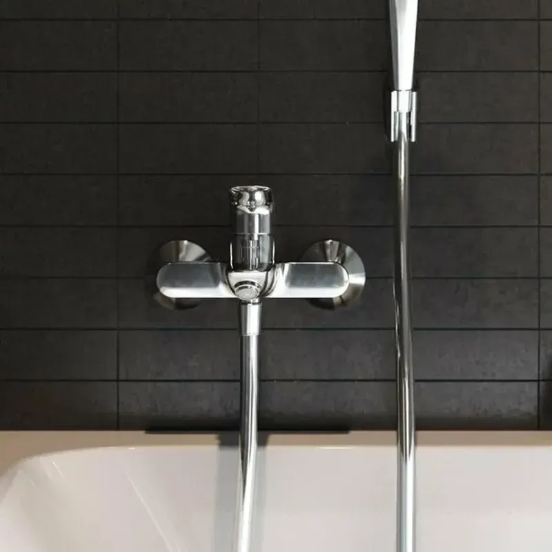 Casa si Gradina - Sanitare - Lavoar baie si accesorii - Baterii sanitare - Baterie cada - dus Hansgrohe Logis monocomanda crom lucios - Infinity.ro