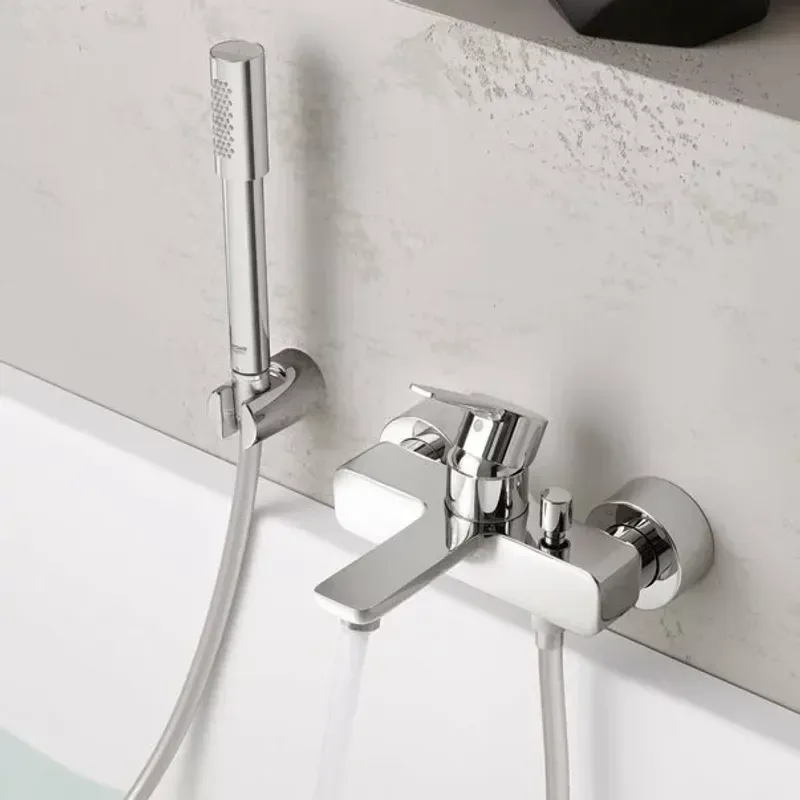 Casa si Gradina - Sanitare - Lavoar baie si accesorii - Baterii sanitare - Baterie cada - dus Grohe Lineare crom lucios - Infinity.ro