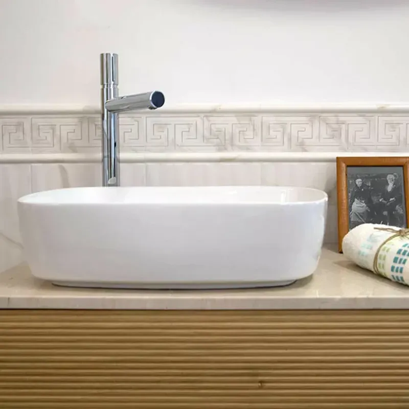 Casa si Gradina - Sanitare - Lavoar baie si accesorii - Lavoare si piedestale - Lavoar pe blat alb Fluminia Pallas 50 cm - Infinity.ro