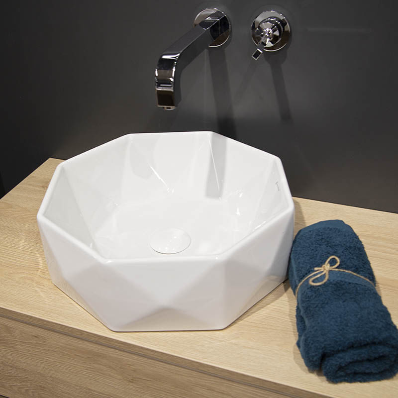 Casa si Gradina - Sanitare - Lavoar baie si accesorii - Lavoare si piedestale - Lavoar pe blat Fluminia, Briliant, octogonal, 41.5 x 41.5 cm, alb - Infinity.ro