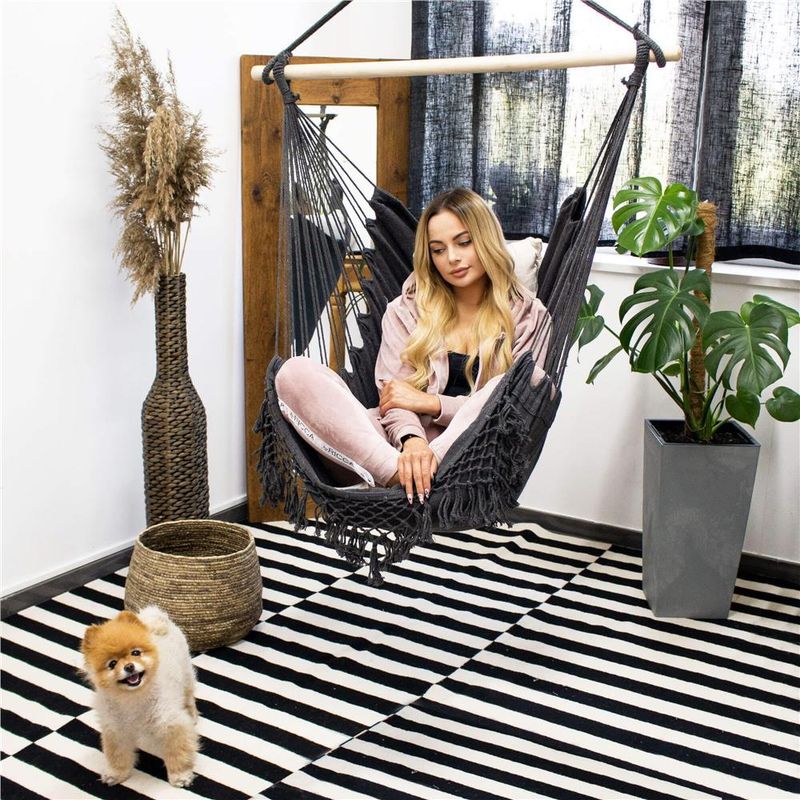 Casa si Gradina - Gradina si terasa - Balansoare si hamace - Balansoare - Hamac tip leagan suspendat pentru casa sau gradina, gri cu perne, 130x100cm, 150kg - Infinity.ro