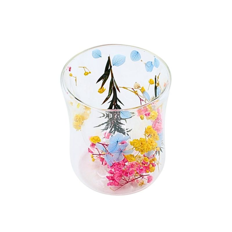 Casa si Gradina - Bucatarie si vesela - Cani si pahare - Pahare - Pahar cu insertie de flori uscate, galben, roz si verde, pereti dubli, sticla borosilicata, 200 ml, Aurora Bloom - Infinity.ro