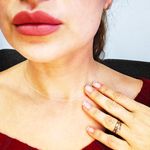 Fashion, accesorii si bijuterii - Femei - Bijuterii femei - Coliere femei - Colier cu fir transparent de silicon, simplu fara pandantiv, cu acesorii argintii si lantisor de inox pentru reglaj - Infinity.ro