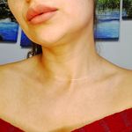 Fashion, accesorii si bijuterii - Femei - Bijuterii femei - Coliere femei - Colier cu fir transparent de silicon, simplu fara pandantiv, cu acesorii argintii si lantisor de inox pentru reglaj - Infinity.ro