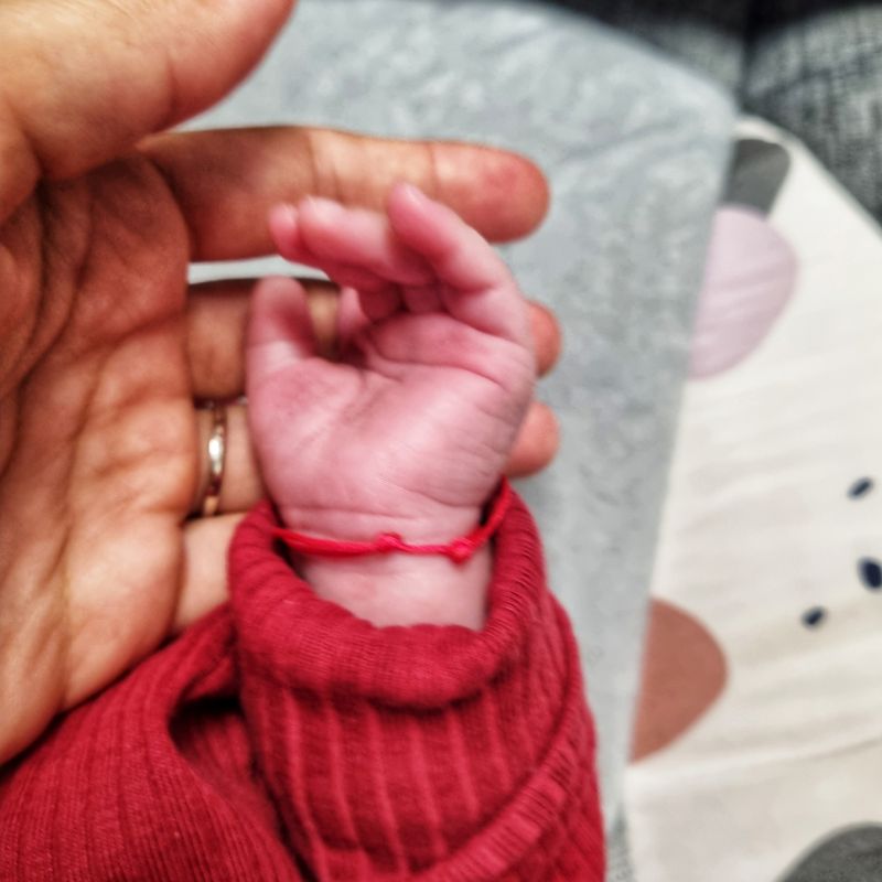 Fashion, accesorii si bijuterii - Copii - Accesorii copii - Bijuterii si ceasuri copii - Bratara Bebe reglabila rosie din snur de matase pentru nou nascuti si copii - Infinity.ro