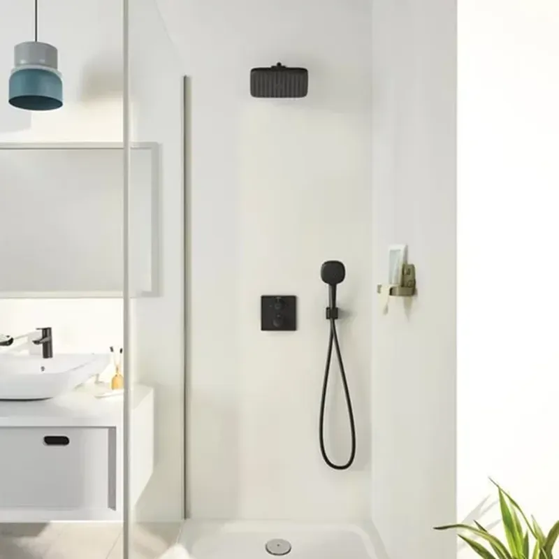 Casa si Gradina - Sanitare - Cazi si cabine de dus - Coloane si seturi de dus - Sistem de dus incastrat Grohe Precision cu palarie patrata Vitalio Comfort 250 negru mat - Infinity.ro