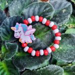 Market - Cadouri - Martisoare - Bratara copii elastica, cu charm unicorn zburator si margelute din lemn, model 1 - Infinity.ro