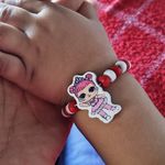 Market - Cadouri - Martisoare - Bratara Martisor pentru copii, elastica cu fetita LOL printesa, cu margelute de lemn - Infinity.ro