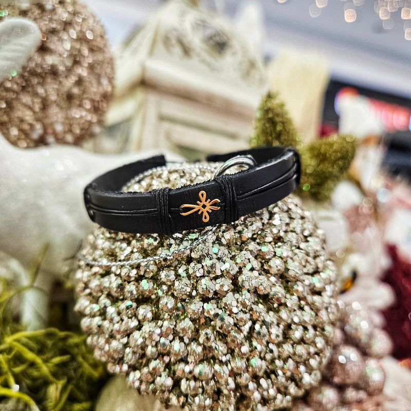 Fashion, accesorii si bijuterii - Barbati - Bijuterii barbati - Bratari barbati - Bratara din piele naturala cu Cruciulita din Aur 14k, reglabila, unisex, realizata manual - Infinity.ro