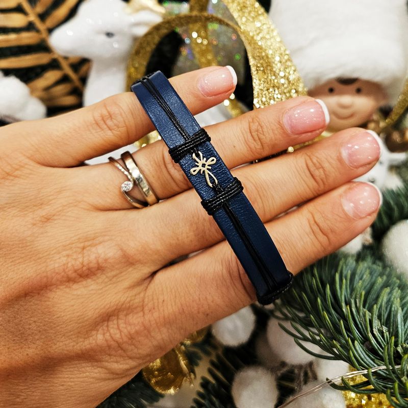 Fashion, accesorii si bijuterii - Barbati - Bijuterii barbati - Bratari barbati - Bratara barbati din piele naturala albastru inchis cu Cruciulita din Aur 14k, reglabila, realizata manual - Infinity.ro