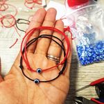 Fashion, accesorii si bijuterii - Barbati - Bijuterii barbati - Bratari barbati - Bratara cu ochi de deochi rotund, adult, reglabila din snur negru Gros de matase - Infinity.ro