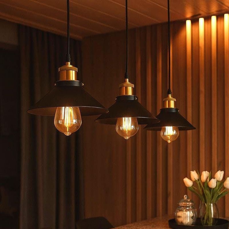 Casa si Gradina - Corpuri si surse de iluminat - Lustre si pendule - Corp de iluminat pendul retro industrial, AB Luxury Concept, 3 pendule, auriu antic/negru, dim. abajur 22cm, 50x120cm - Infinity.ro