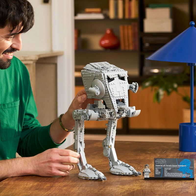 Jucarii, Copii si Bebe - Jucarii si jocuri - Seturi de constructie si cuburi - Seturi de constructie - LEGO Star Wars Robotul Biped AT-ST UCS 75417 - Infinity.ro