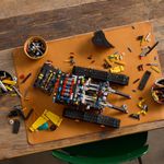 Jucarii, Copii si Bebe - Jucarii si jocuri - Seturi de constructie si cuburi - Seturi de constructie - LEGO Technic Excavator Volvo EC500 Hybrid 42215 - Infinity.ro