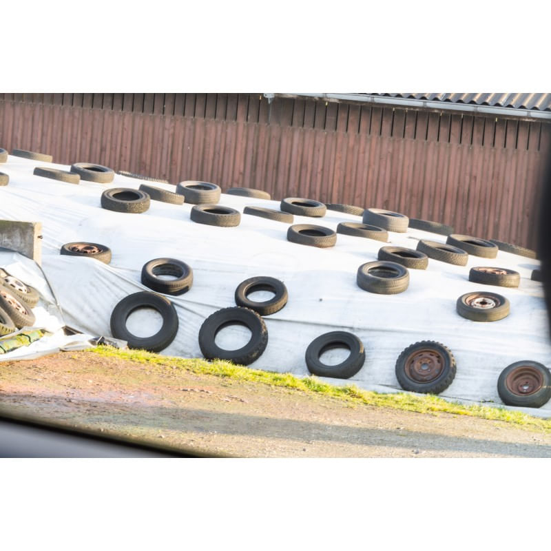 Casa si Gradina - Gradinarit si plante - Sere si solarii - Folie Protectie, Impermeabila Alb-Negru 150microni grosime, 12 m lățime x 25 lungime - Infinity.ro