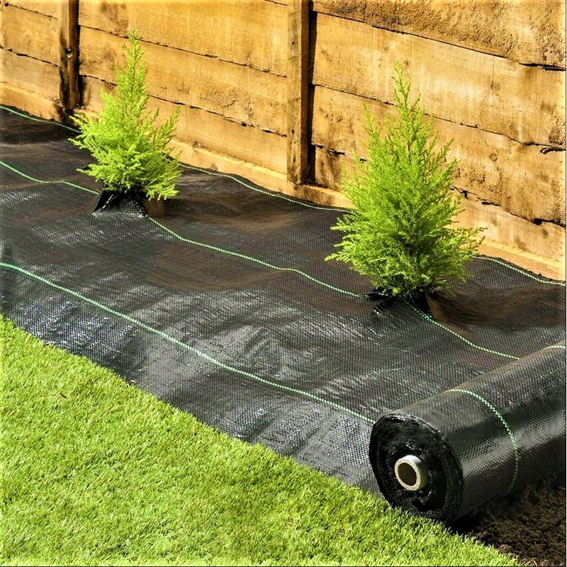 Casa si Gradina - Gradinarit si plante - Sere si solarii - Agrotextil 3.30 x 100 ml Marcaje Verzi (linii de separare) - Infinity.ro