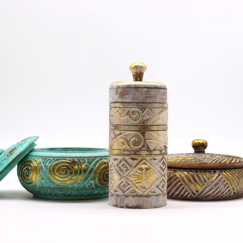 Casa si Gradina - Decoratiuni - Obiecte decorative - Vaze si boluri decorative - Cutie Artizanala, Sculptata Manual din Lemn pentru Lucruri Marunte, Aurie, 9,3 x 22,5 cm - Infinity.ro