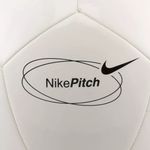 Sport si Outdoor - Sporturi de echipa - Fotbal - Mingi fotbal - Minge fotbal Nike Pitch Team 26 - Infinity.ro