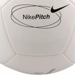 Sport si Outdoor - Sporturi de echipa - Fotbal - Mingi fotbal - Minge fotbal Nike Pitch Team 26 - Infinity.ro
