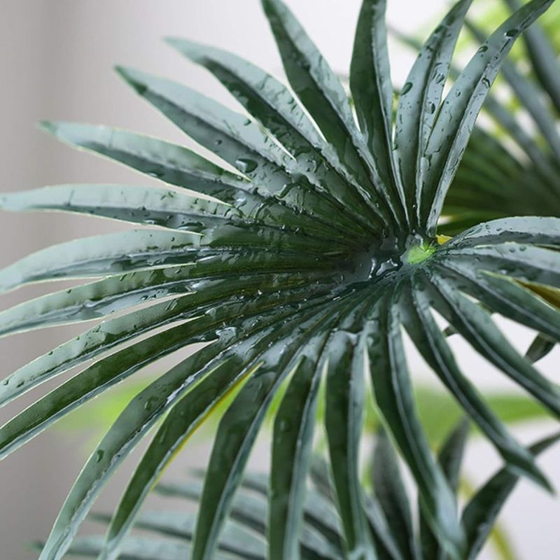 Casa si Gradina - Decoratiuni - Obiecte decorative - Plante artificiale - Planta artificiala Palmier 120 cm, bogata in frunze verzi cu detalii realiste, ghiveci negru inclus - Infinity.ro