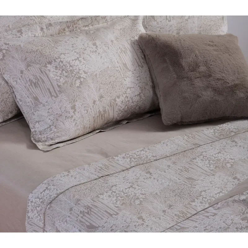 Casa si Gradina - Textile si covoare - Lenjerii de pat - Seturi de lenjerie - Set Thron husa pilota + 2 fete perna 52X72 Beige - Infinity.ro