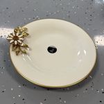 Casa si Gradina - Bucatarie si vesela - Vesela si tacamuri - Vesela desert - Fructiera portelan alb-auriu Efegil 25x25 cm - Infinity.ro