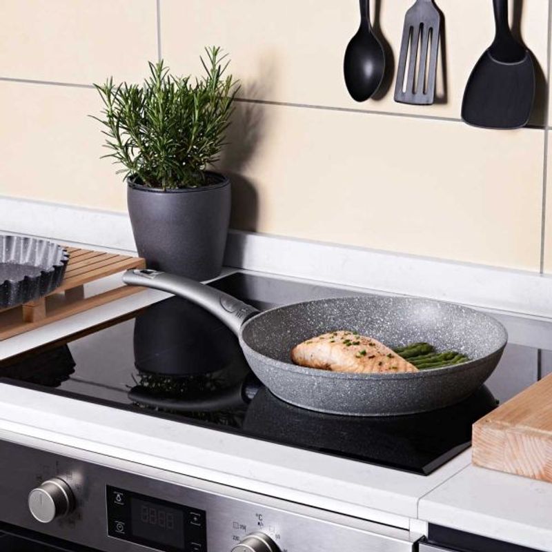 Casa si Gradina - Bucatarie si vesela - Vase pentru gatit - Tigai si seturi - Tigaie 28cm Pure Roq Tognana - Infinity.ro