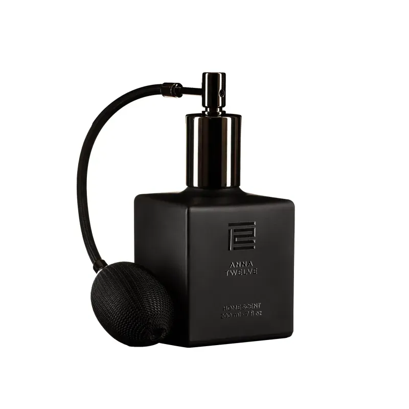 Casa si Gradina - Decoratiuni - Aromaterapie si lumanari - Odorizante camera - Parfum camera Blackcube 200ML Flame Annatwelve - Infinity.ro