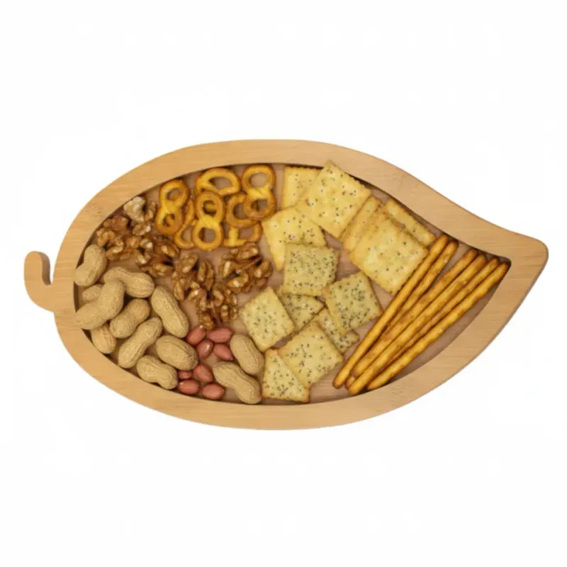 Casa si Gradina - Bucatarie si vesela - Vesela si tacamuri - Platouri de bucatarie - Platou rustic bambus ABYZ pentru aperitive, forma frunza, 35x18 cm, design natural - Infinity.ro