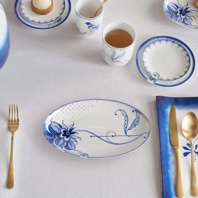 Casa si Gradina - Bucatarie si vesela - Vesela si tacamuri - Farfurii si boluri - Farfurie din portelan, ovala, Pip Studio, 16 cm, colectia Pip & The Blue Bird - Infinity.ro